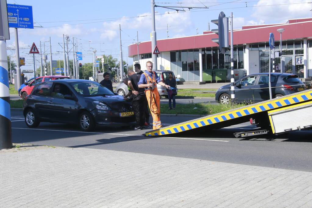 Veel schade bij kop-staartbotsing