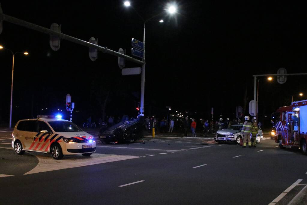 Ravage en gewonde na aanrijding