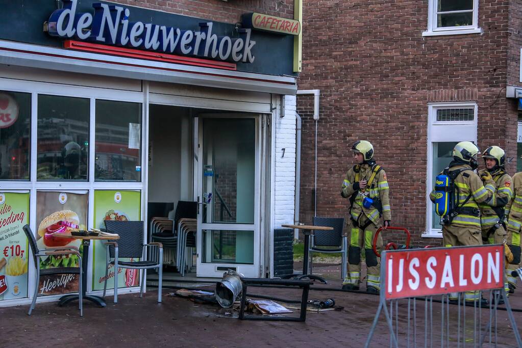 Brand in afvoerkanaal cafetaria