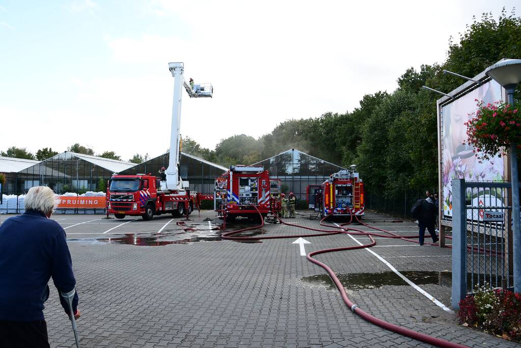 Brand in Tuincentrum Rebel