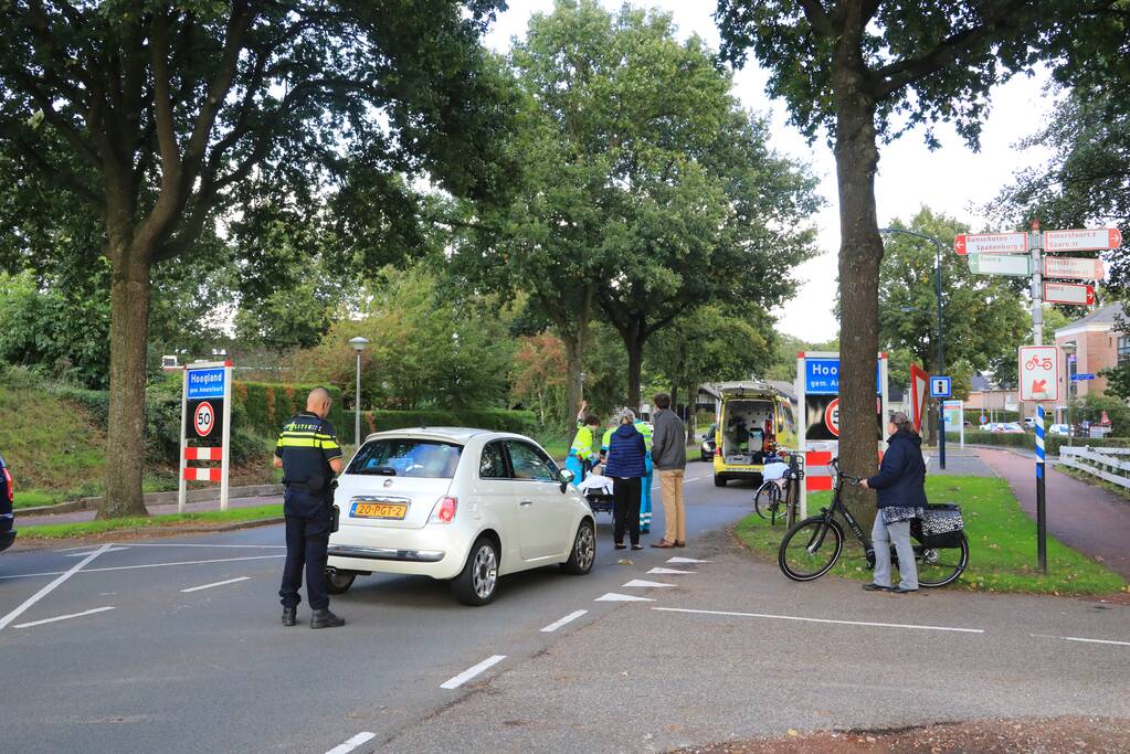 Overstekende fietsster aangereden door automobiliste