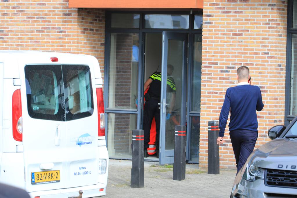 Stucadoor raakt zwaargewond na val