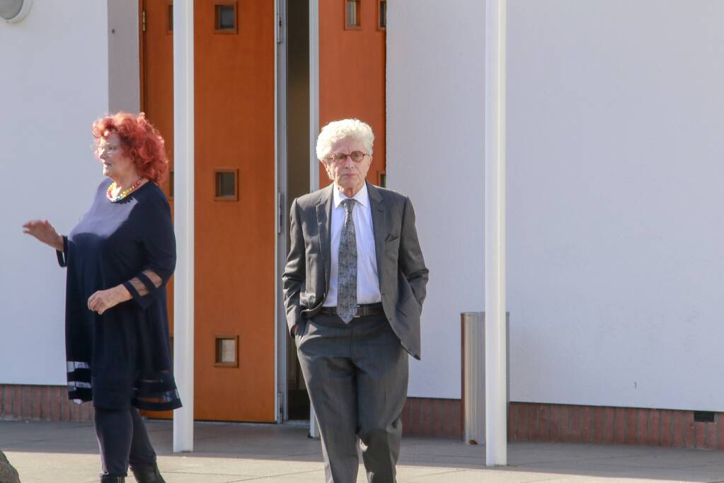 Laatste groet aan Koos Alberts