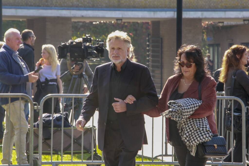 Laatste groet aan Koos Alberts