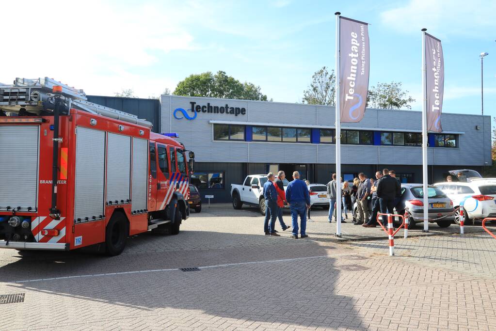 Bedrijfspand ontruimd na gaslucht