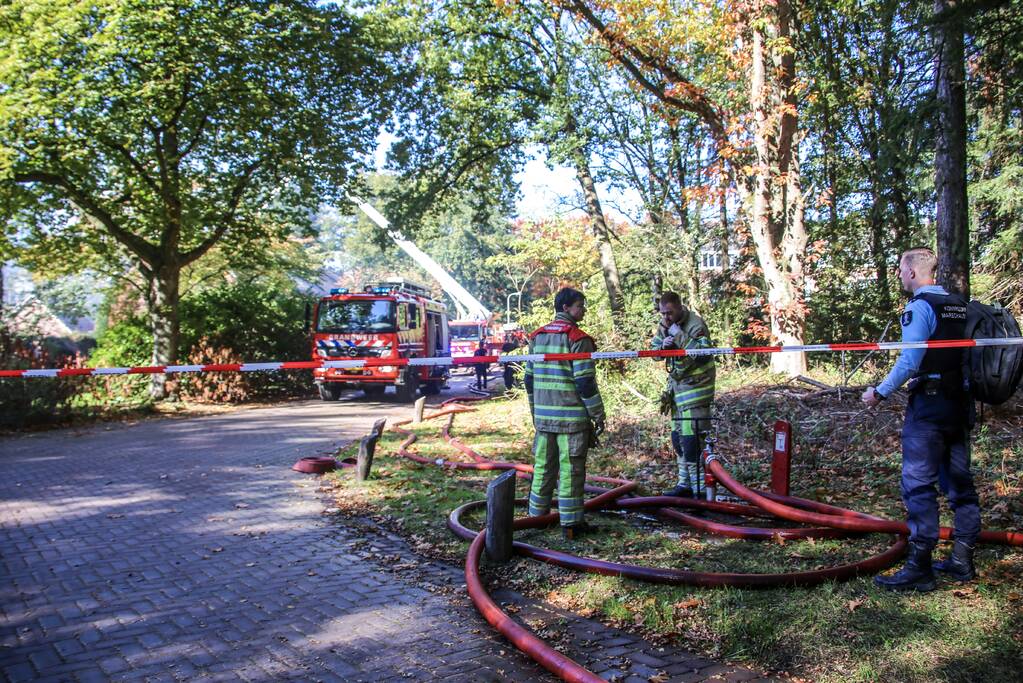 Veel rook bij zolderbrand