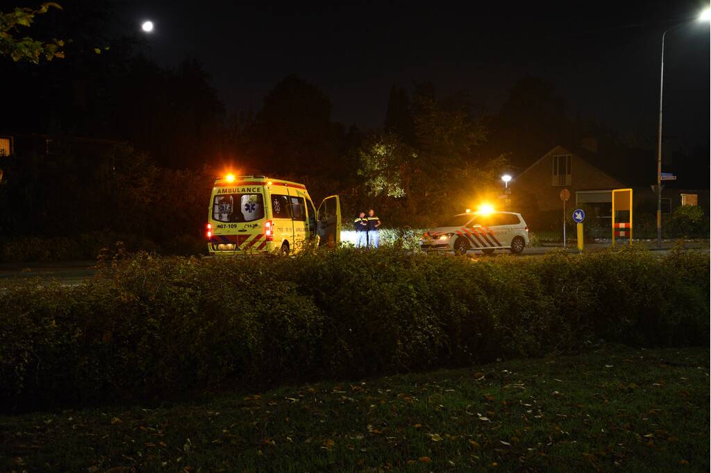 Voorbijganger vindt man op fietspad