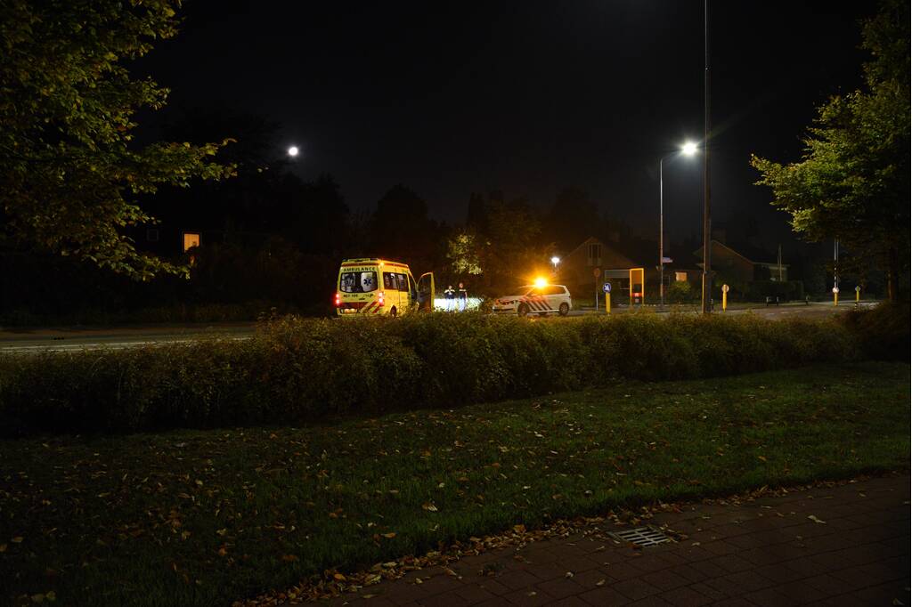 Voorbijganger vindt man op fietspad