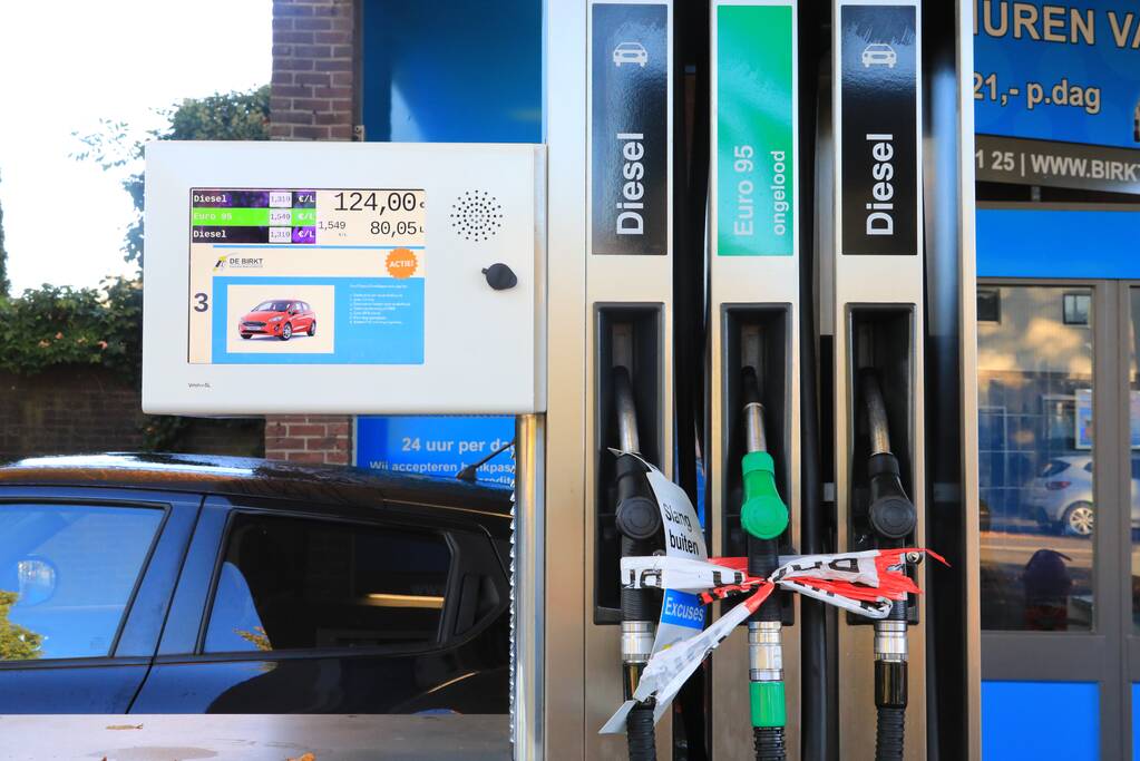 Pomp stopt niet met tanken