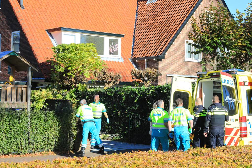 Persoon valt van ladder