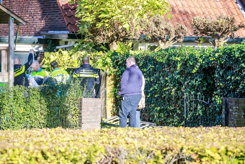 Persoon valt van ladder