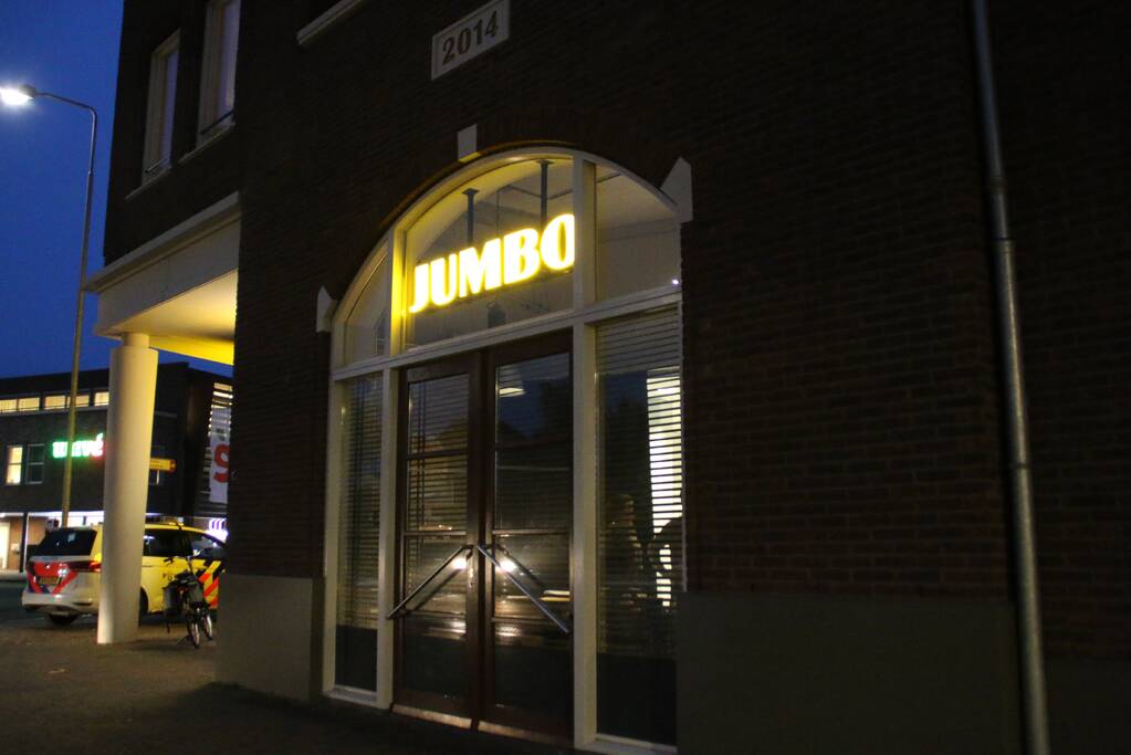 Jumbo overvallen met mes