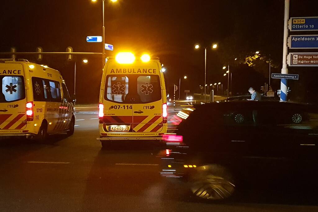 Twee gewonden bij kop-staartaanrijding