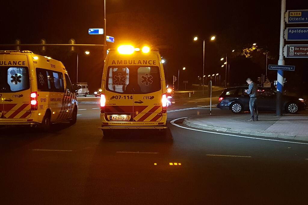 Twee gewonden bij kop-staartaanrijding