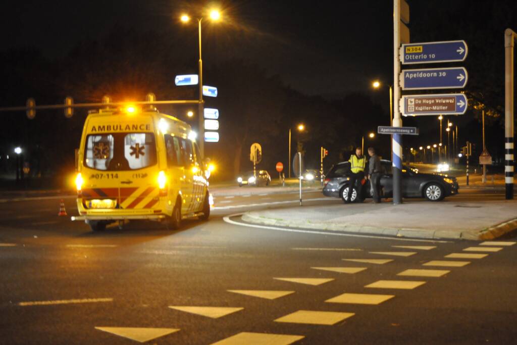 Twee gewonden bij kop-staartaanrijding