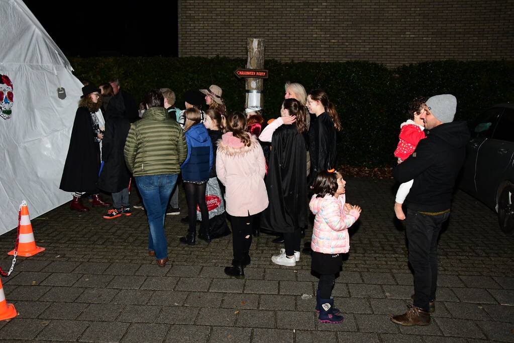 Eemnes omgetoverd in Halloweenstad