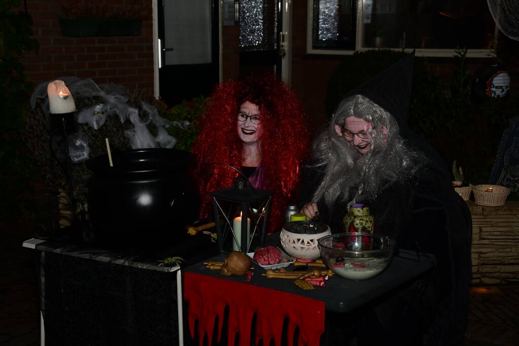 Eemnes omgetoverd in Halloweenstad