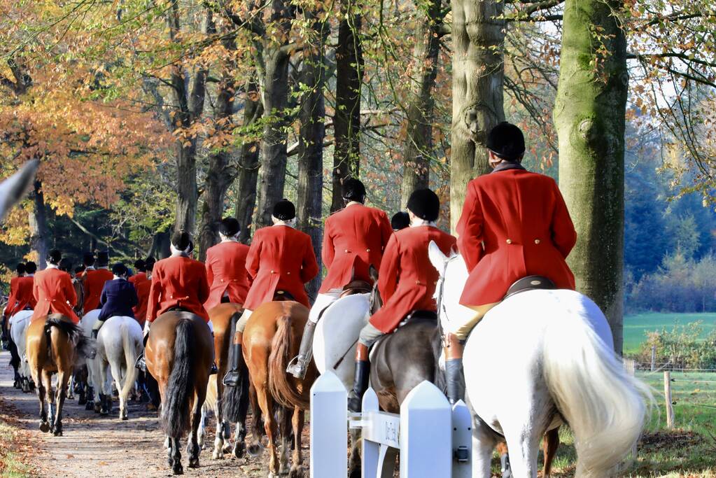 Veel publiek bij eerste slipjacht van het seizoen