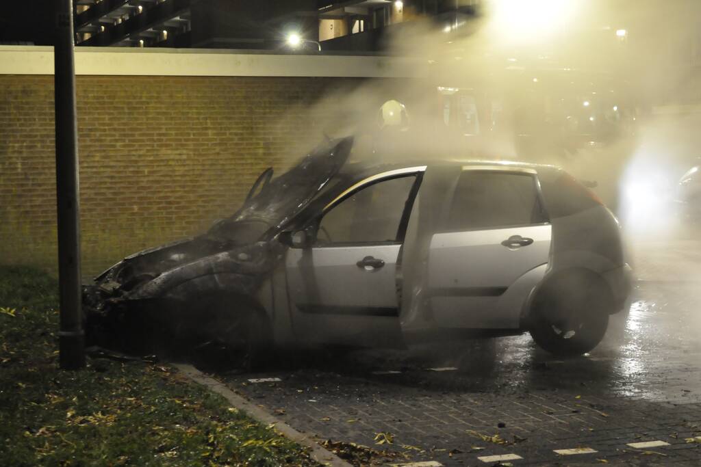 Auto brandt uit na starten