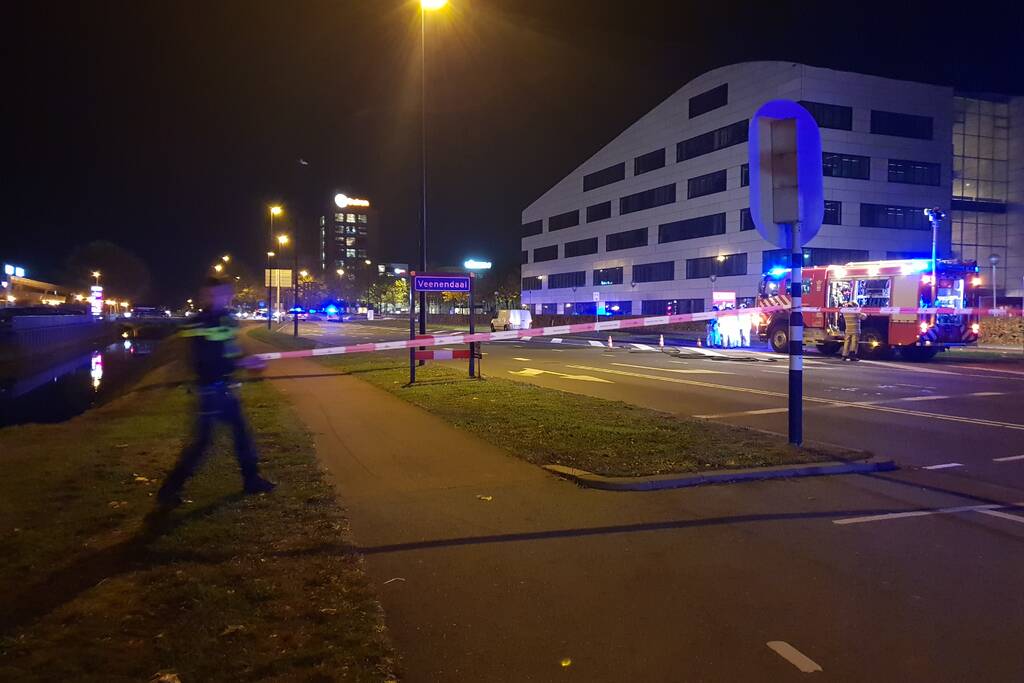 Twee mannen aangehouden met witte bestelbus met vaten
