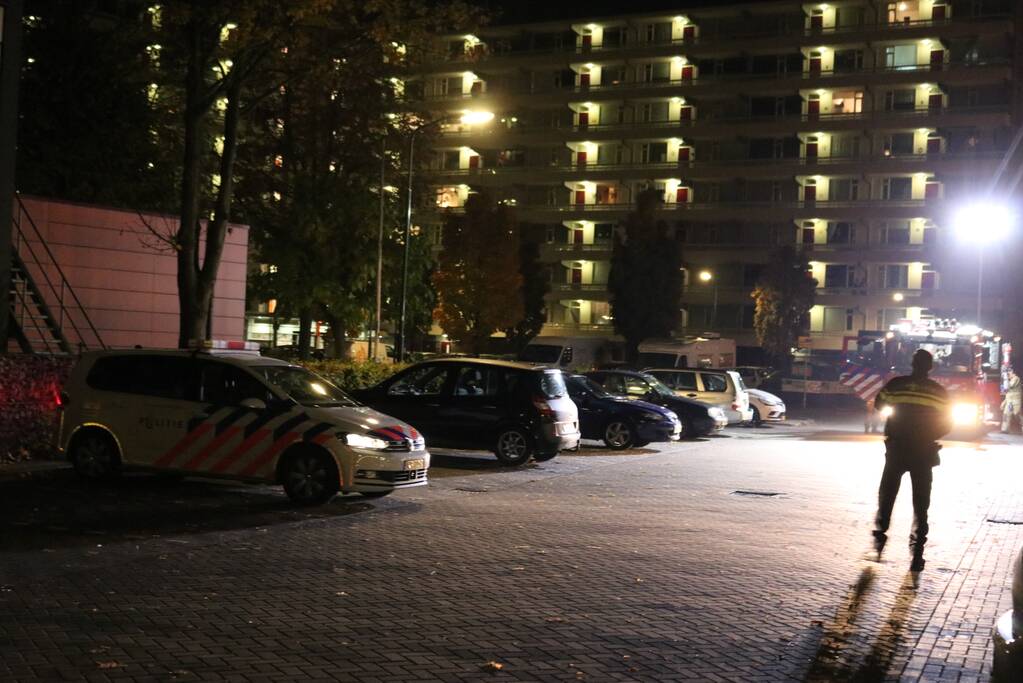 Twee mannen aangehouden met witte bestelbus met vaten