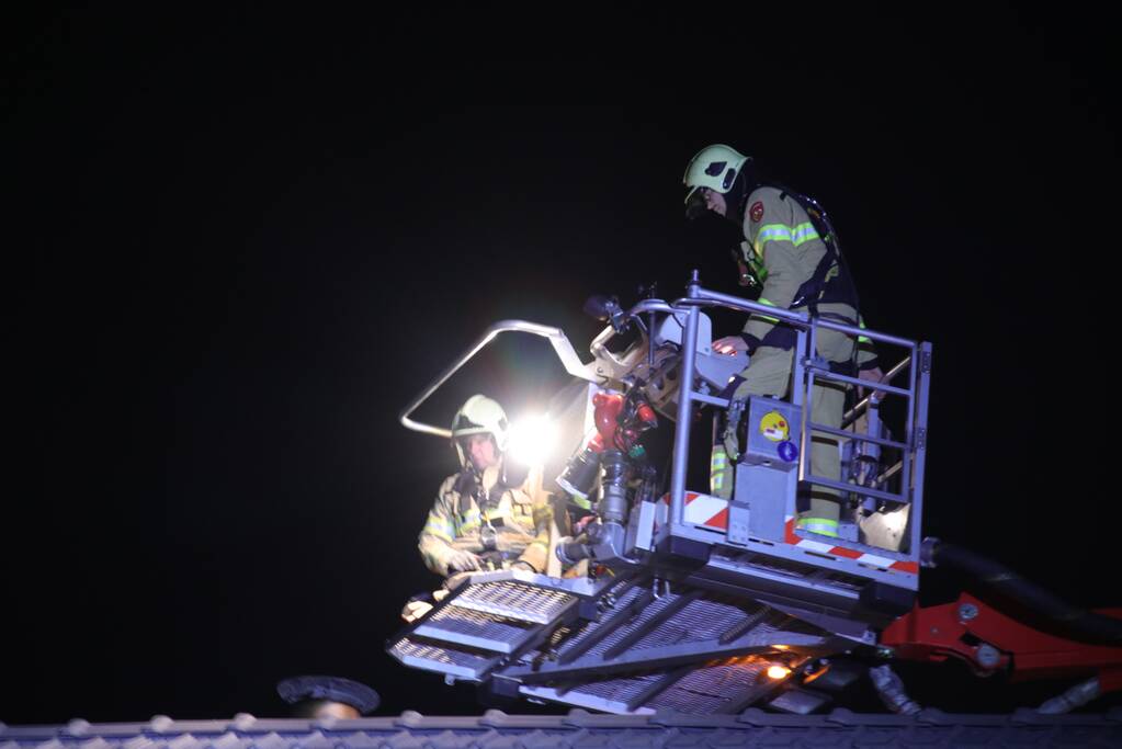 Schoorsteenbrand snel onder controle