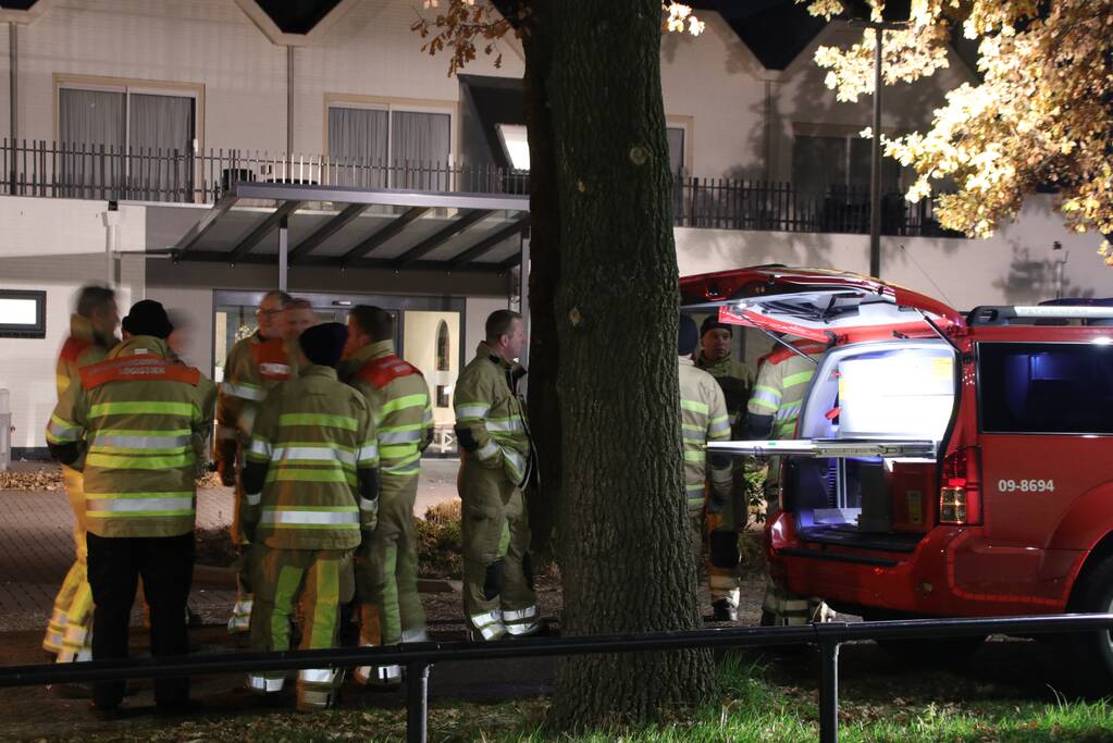 Nachtwerk door vervuild riool