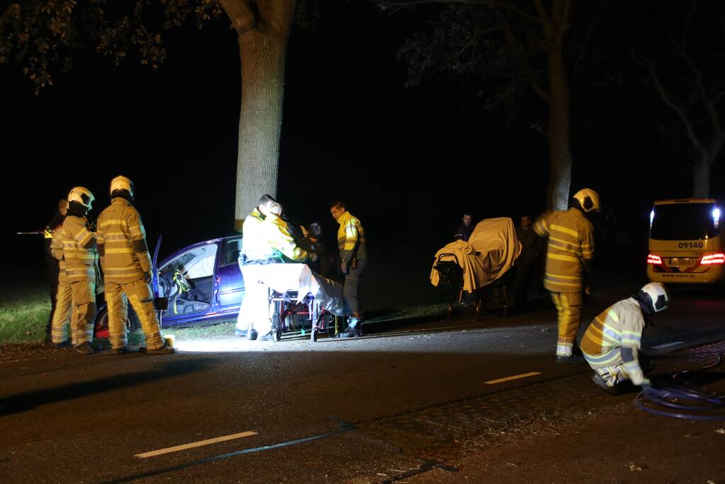 Drie gewonden bij eenzijdig ongeval