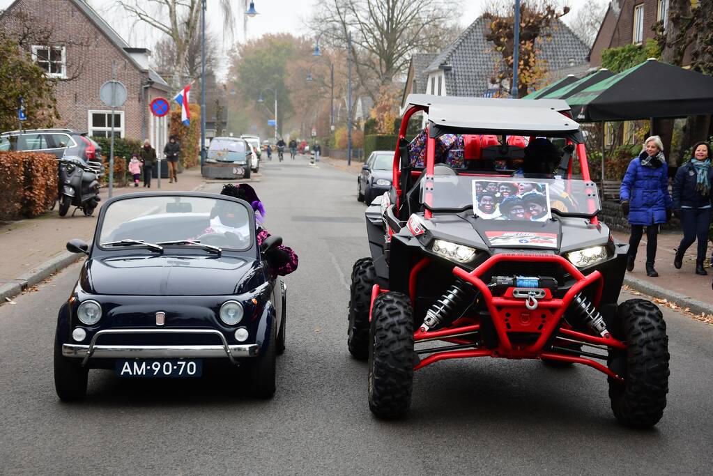 Groot welkom voor Sinterklaas en Zwarte Piet