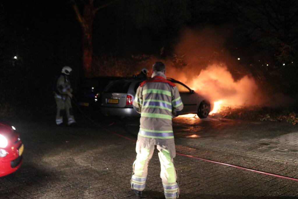 Meerdere auto's in brand in Nieuwegein