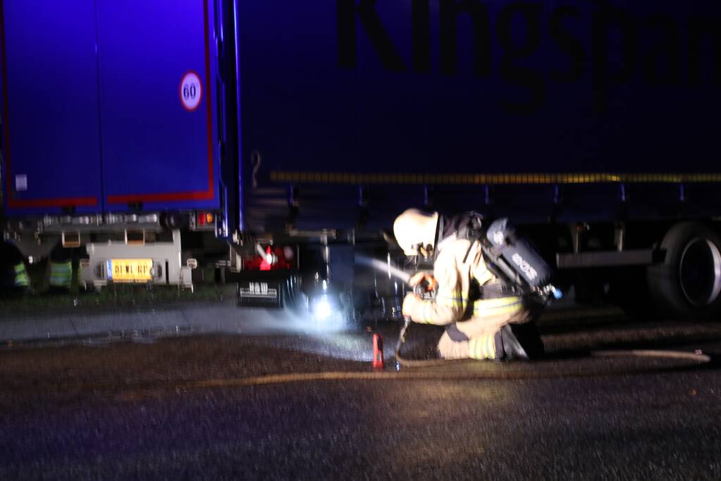 Aanhanger vat vlam op snelweg