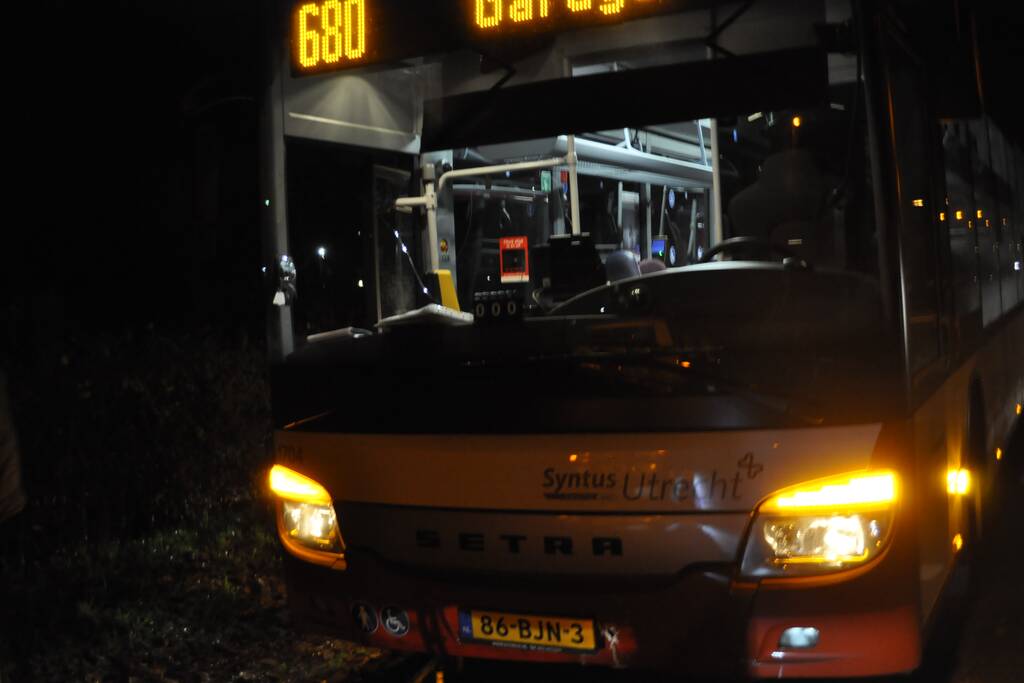 Aanrijding tussen personenbus en stadsbus