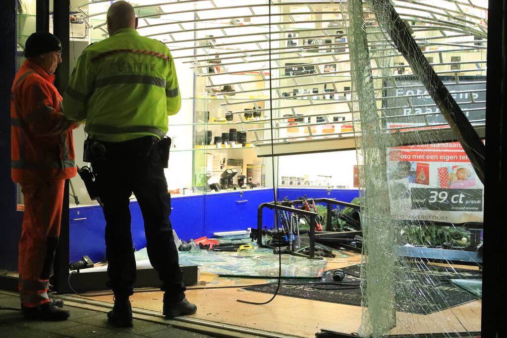 Weer ramkraak op fotospeciaalzaak