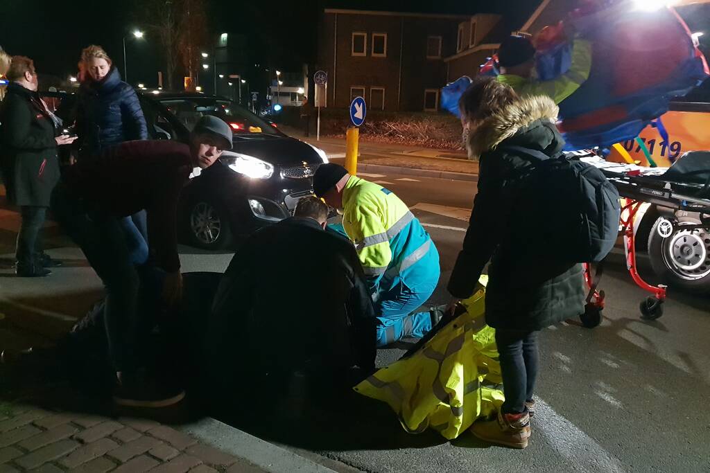 Bejaarde man aangereden op zebrapad