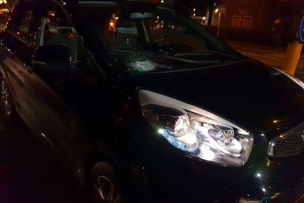 Bejaarde man aangereden op zebrapad