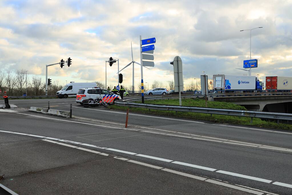 Motorrijder gewond na botsing met auto