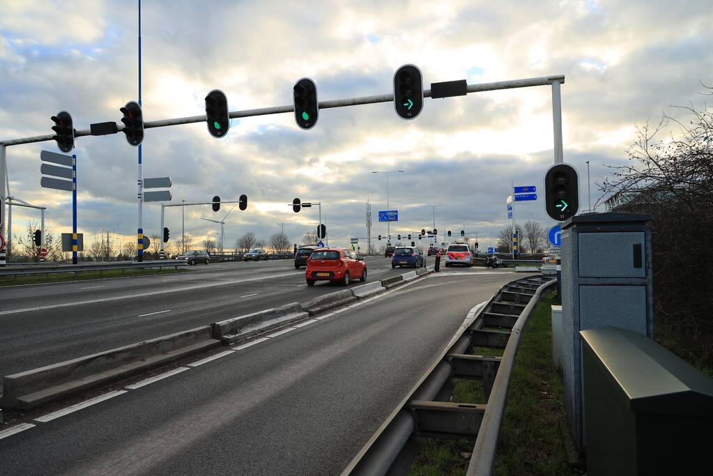 Motorrijder gewond na botsing met auto