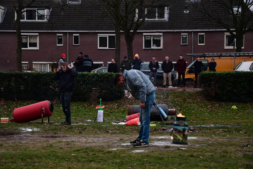 Carbidschieten trekt veel bekijks