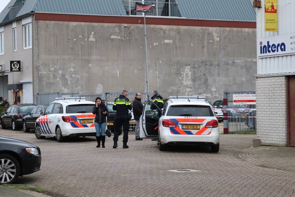 Twee verdachten gevlucht na overval bedrijfspand