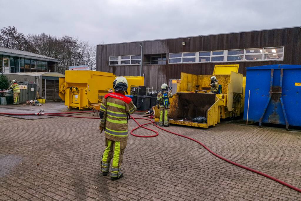 Brand in perscontainer op Gemeentewerf