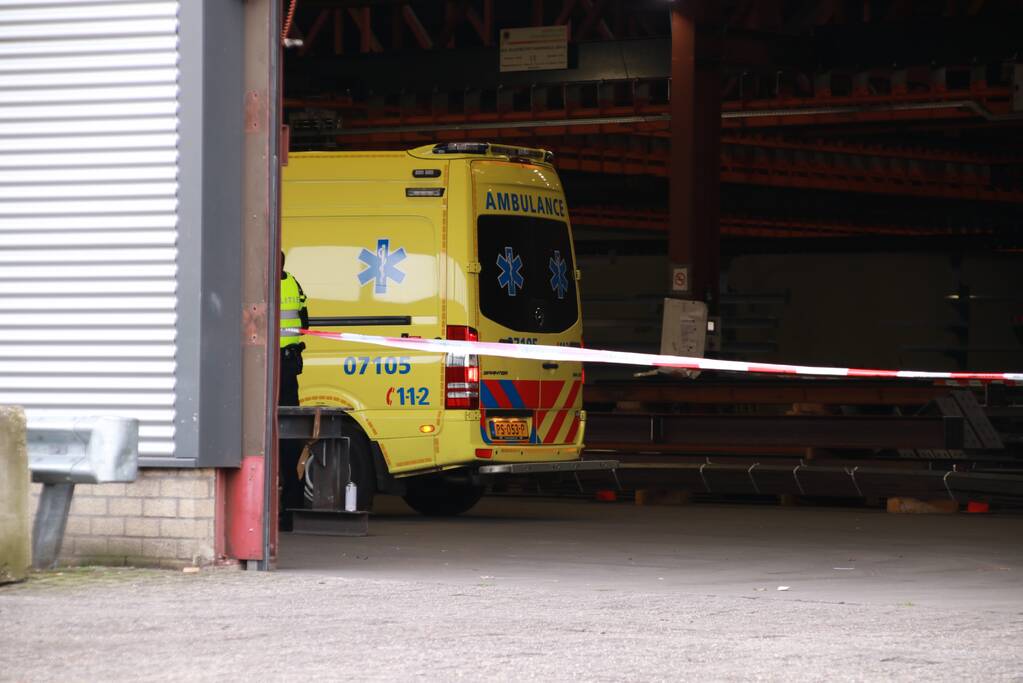 Persoon zwaargewond bij bedrijfsongeval