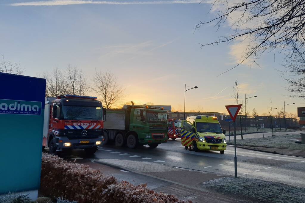 Voetganger ernstig gewond na aanrijding door vrachtwagen
