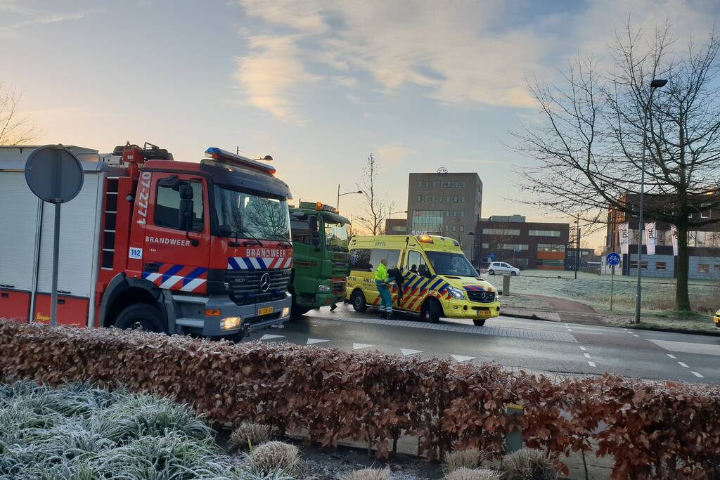 Voetganger ernstig gewond na aanrijding door vrachtwagen