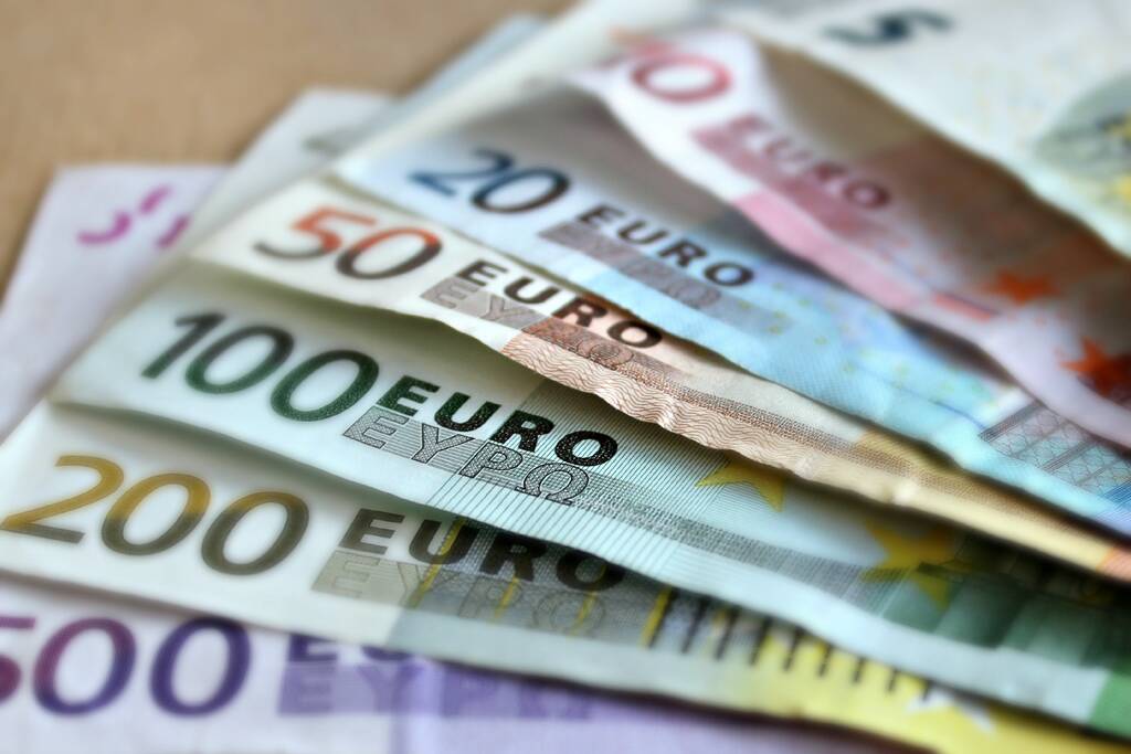 Verdachten aangehouden in groot onderzoek naar vals geld (Almere)