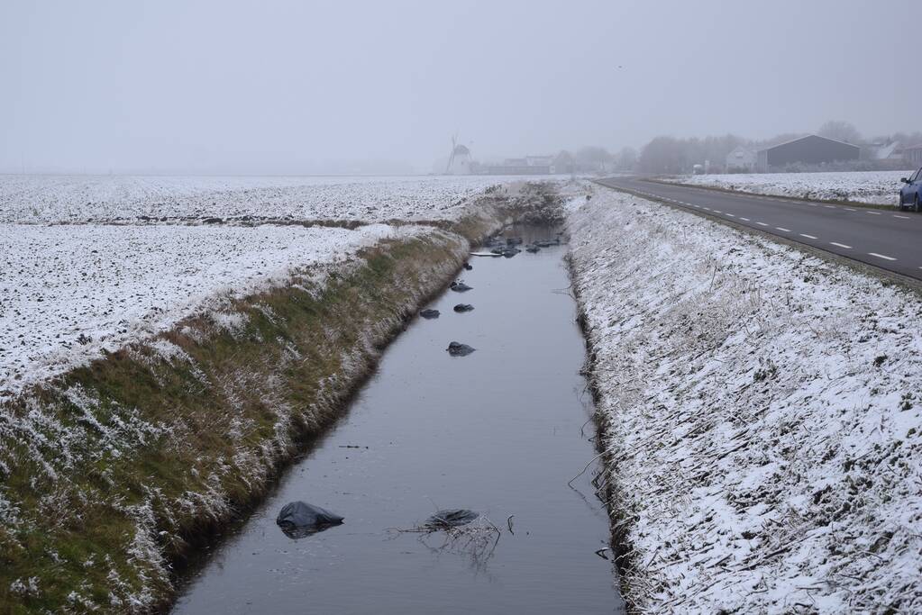 Drugsafval gedumpt in sloot