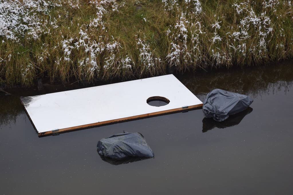Drugsafval gedumpt in sloot