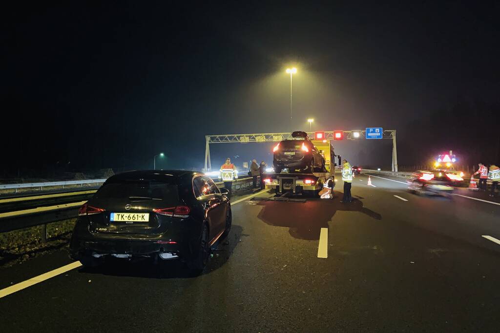 12 voertuigen op elkaar bij kettingbotsing