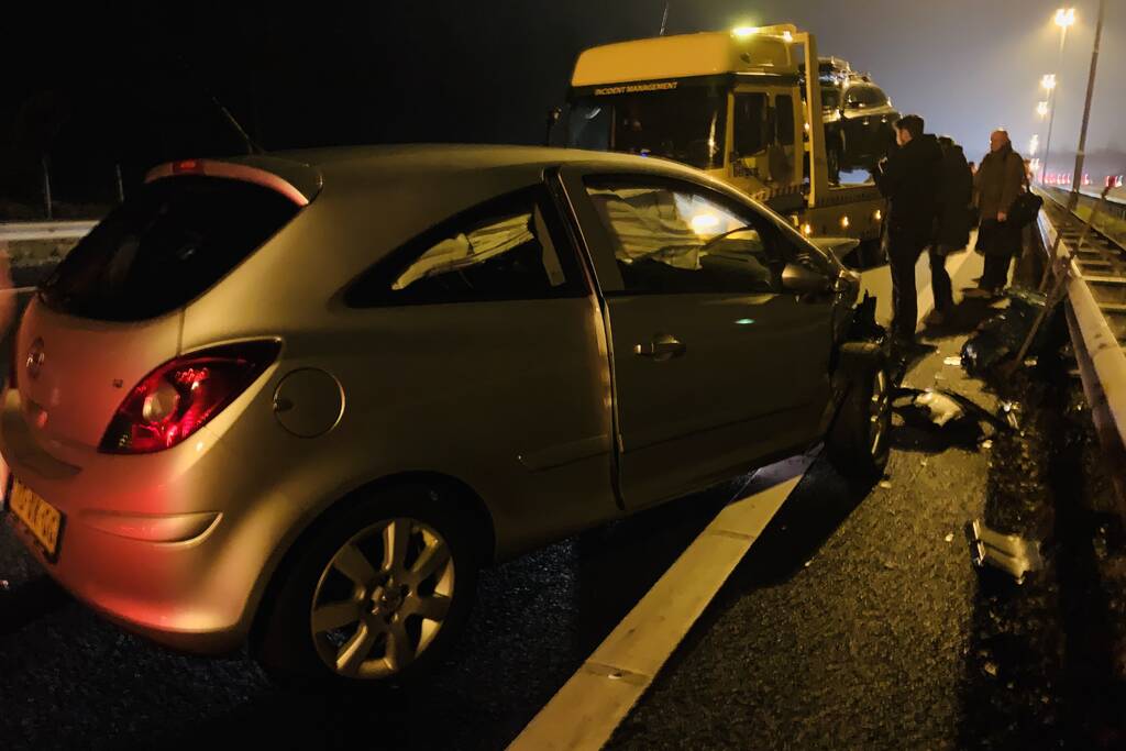 12 voertuigen op elkaar bij kettingbotsing