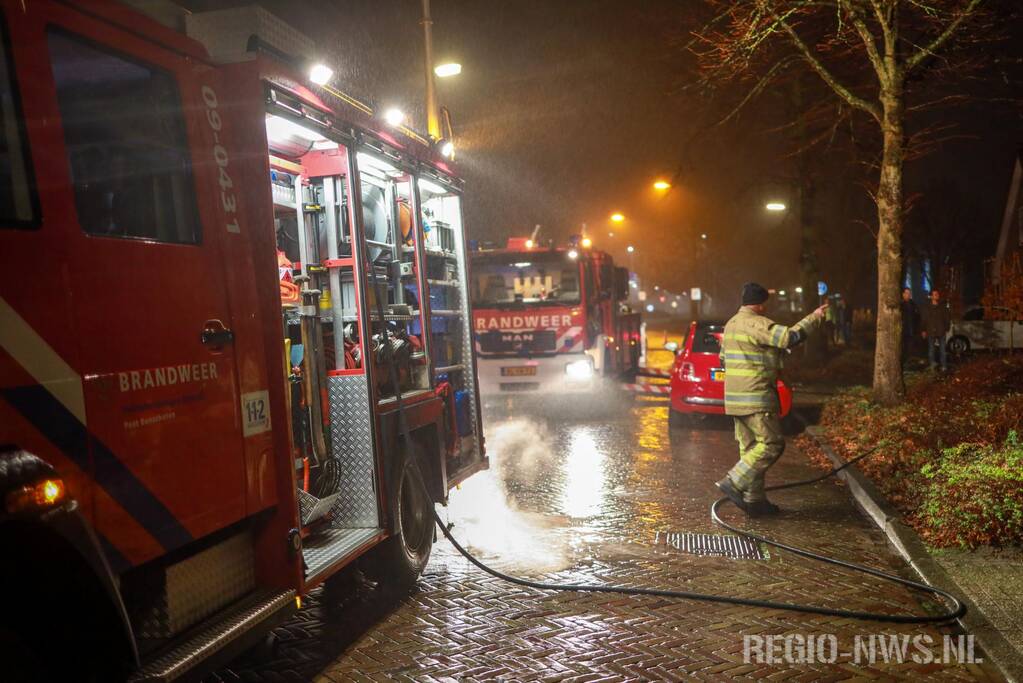 In brand staande accu ontploft (Delft)