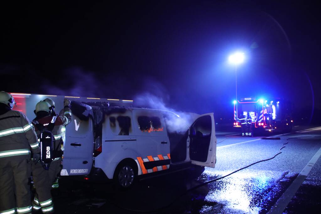 Bestelbus beveiliger brandt uit (Ede)